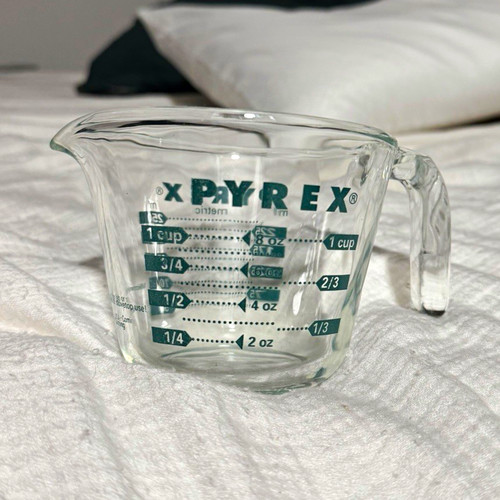Pyrex 1 Cup Glass Liquid Measuring Cup Clear Green Markings