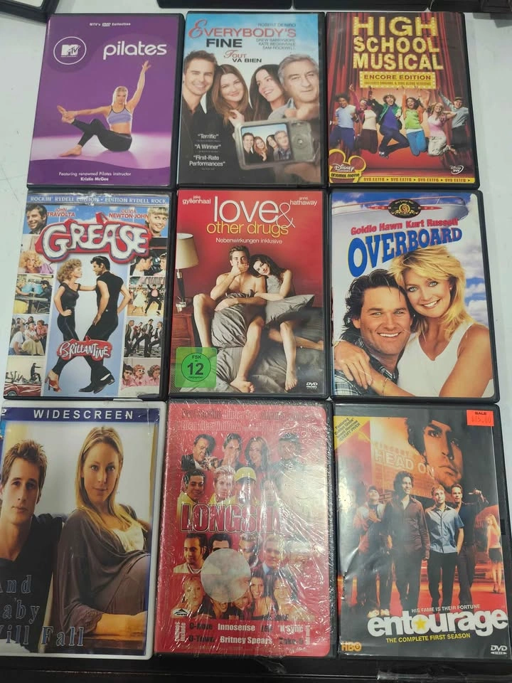 20 DVD Movie titles in cases - $2 each or all for $20 - photo 2