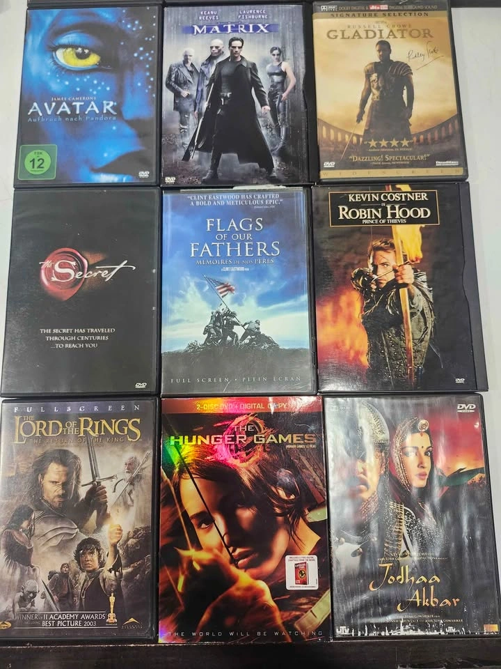 20 DVD Movie titles in cases $2 each or all for $20 - photo 2