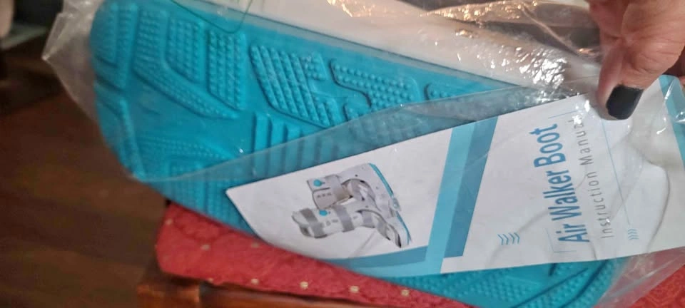 Brand New Air Walk