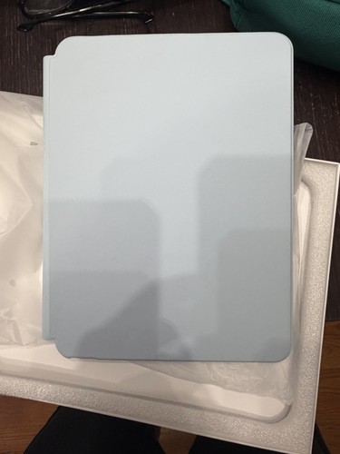 Magic Keyboard Case for iPad Air 3rd and 4th Generation - photo 5