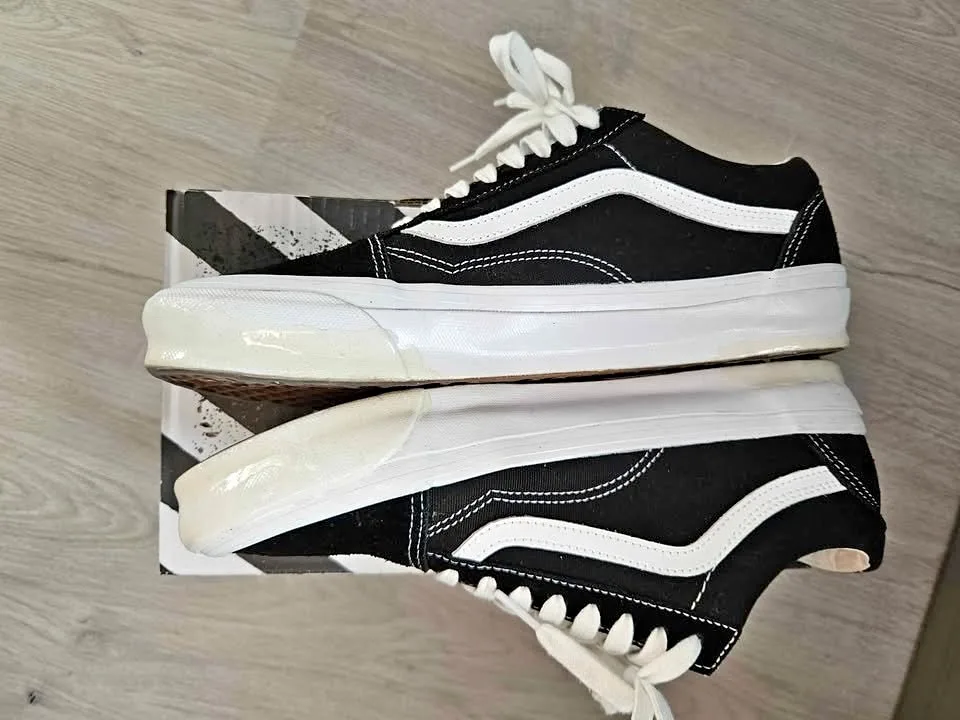 Vans Black OG Old Skool LX Sneakers USm10.5/28.5cm thumbnail