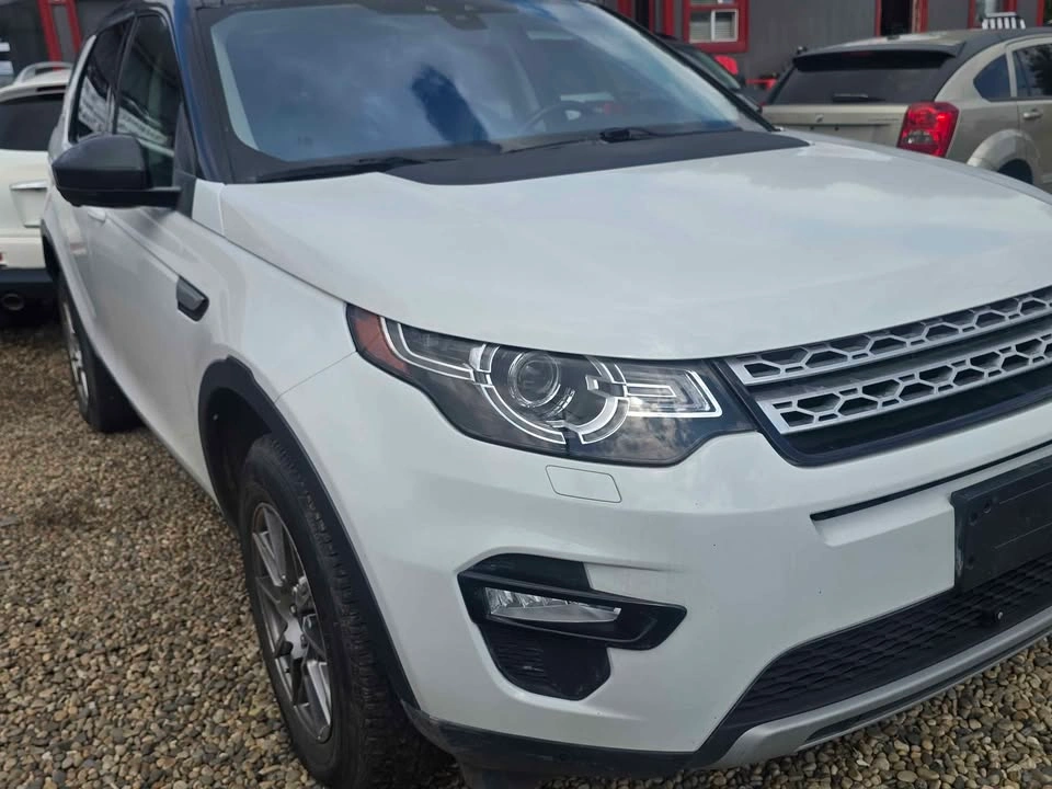 2018 Land Rover Discovery Sport - photo 2