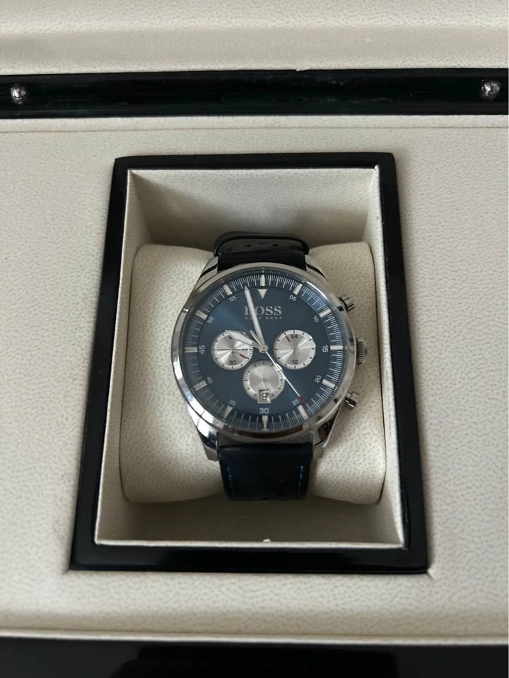 BOSS Pioneer Chronograph Blue Dial / Custom Black Leather Strap - photo 2