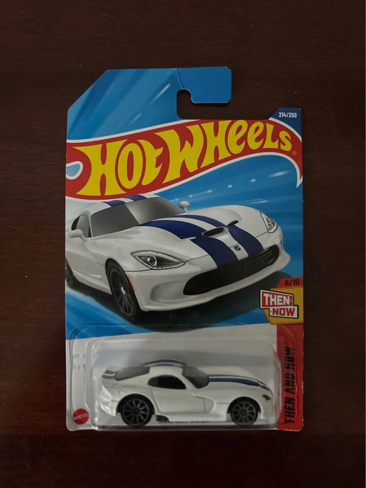 Hot Wheels 2013 SRT Viper - Then and Now 6/10 - 214/250 - photo 2