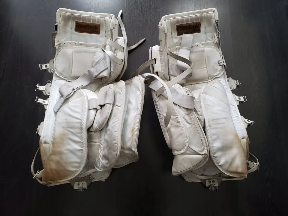 Reebok P14 32 + 1 Goalie Pads image indicator(4)