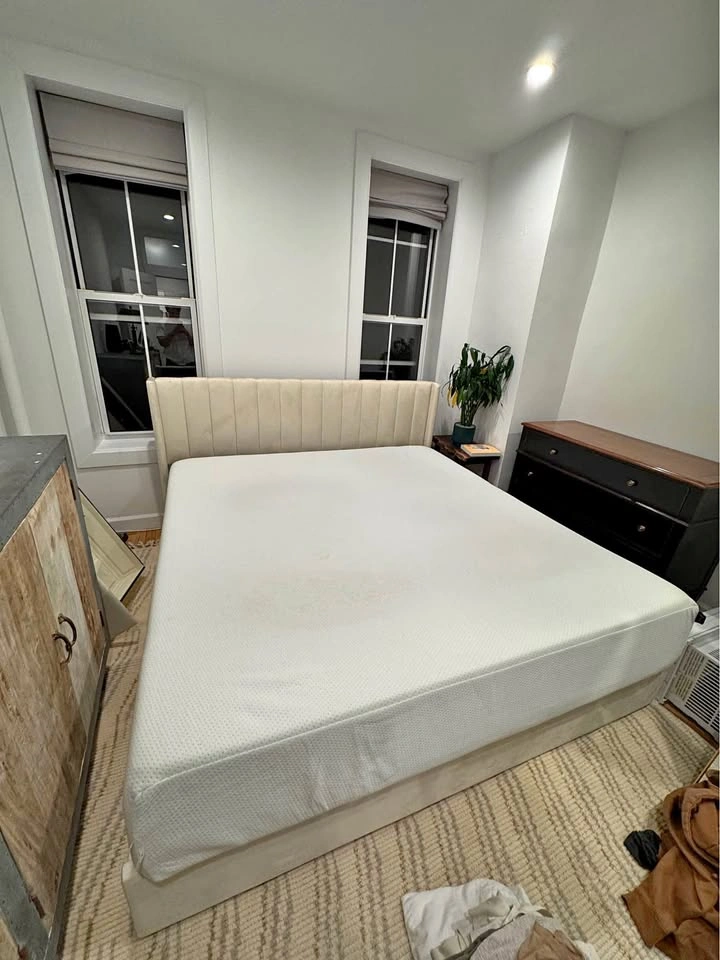 King Bed Frame + 12” Zinus Memory Foam Mattress