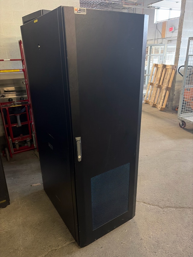 DLCustom Server Rack