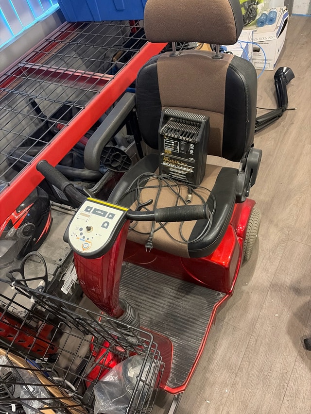 Fortress 1700 Mobility Scooter