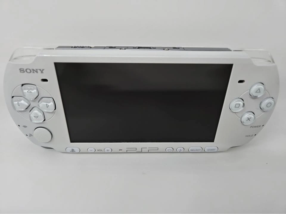 PSP 3000 (Pearl White) + 60 Games - photo 3