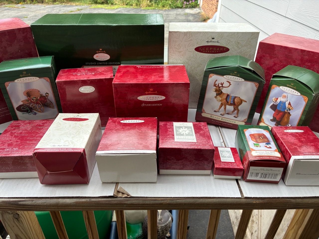 Hallmark Christmas Keepsake Ornament Collection Lot