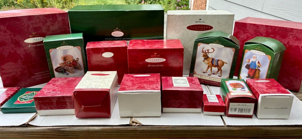 Hallmark Christmas Keepsake Ornament Collection Lot - photo 2