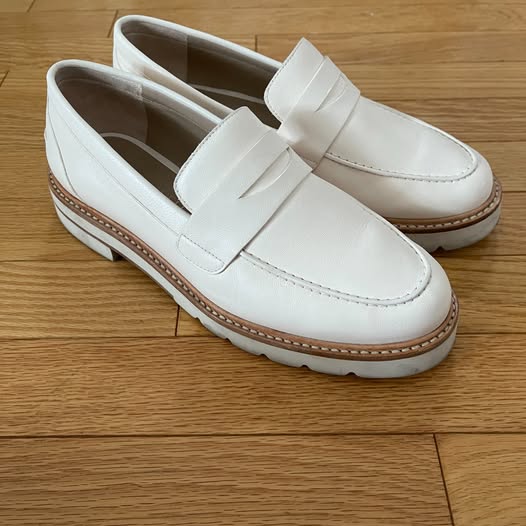 Stuart Weitzman Parker Lift Loafer - photo 4