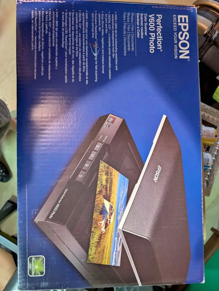 Epson Perfection V600 Photo Scanner