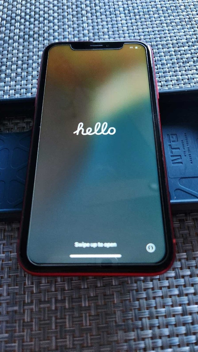 iPhone XR 64Gb