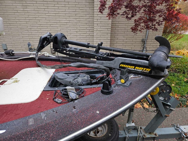 16ft Fibretron w/ 60hp Johnson - photo 5