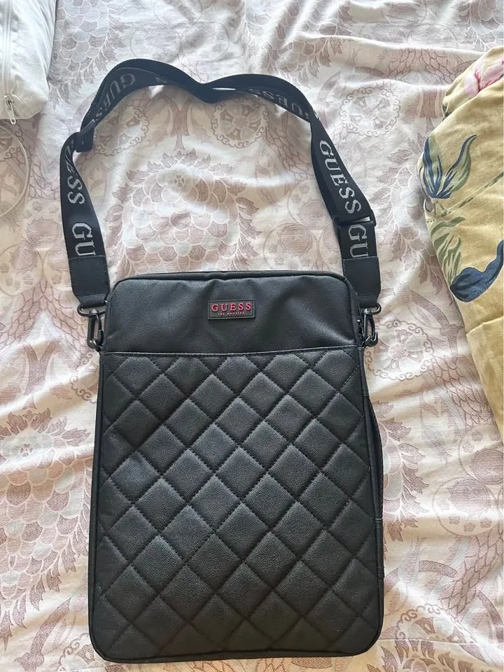 Guess Laptop/Tablet Shoulder Bag - photo 3