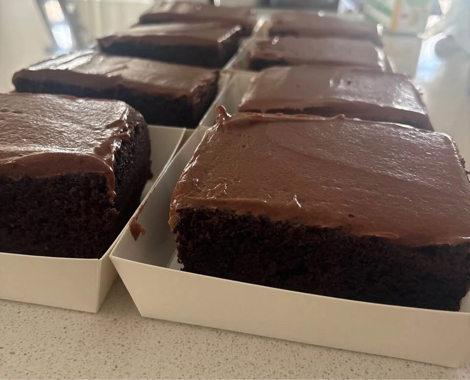 Chocolate cake slices - photo 2