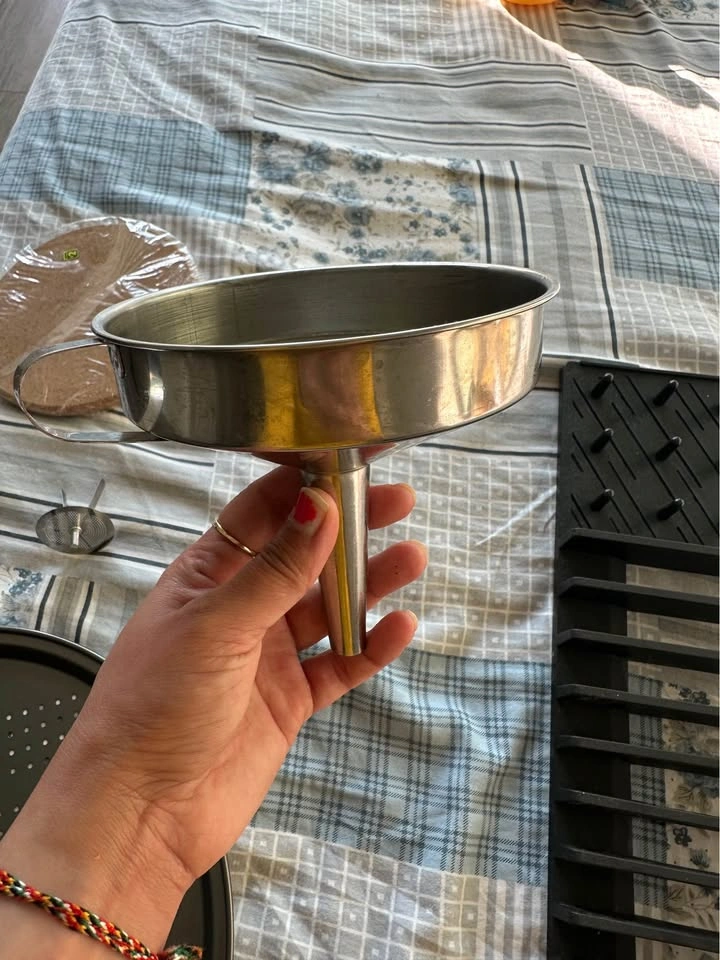 Moving sale: Steel oil strainer - photo 2