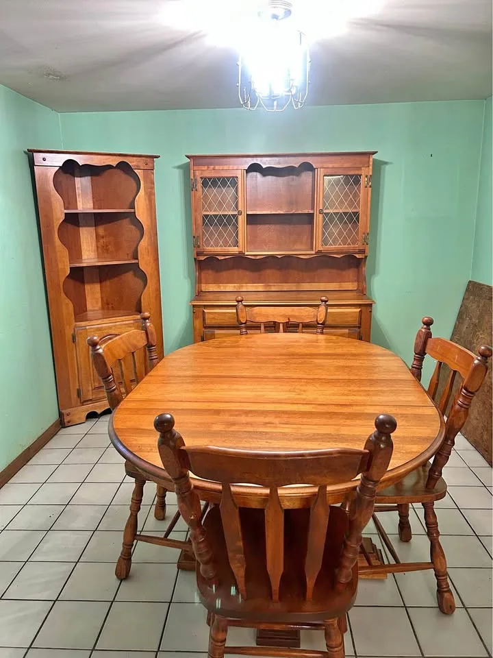 Solid wood dining table, 4 chairs with corner unit and hutch thumbnail
