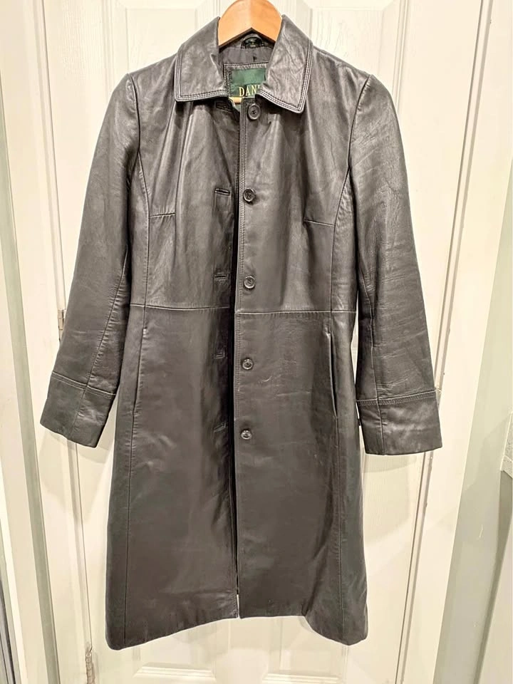 Danier Leather Trench Coat Size 4-6