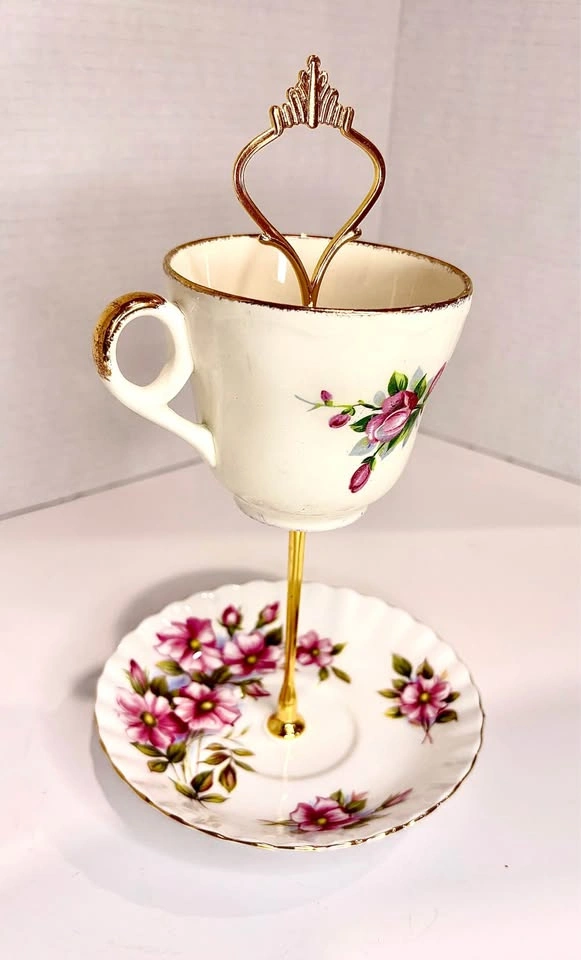 Tiered Floral Teacup and Saucer Jewelry Stand - photo 2