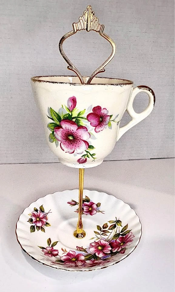Tiered Floral Teacup and Saucer Jewelry Stand - photo 4
