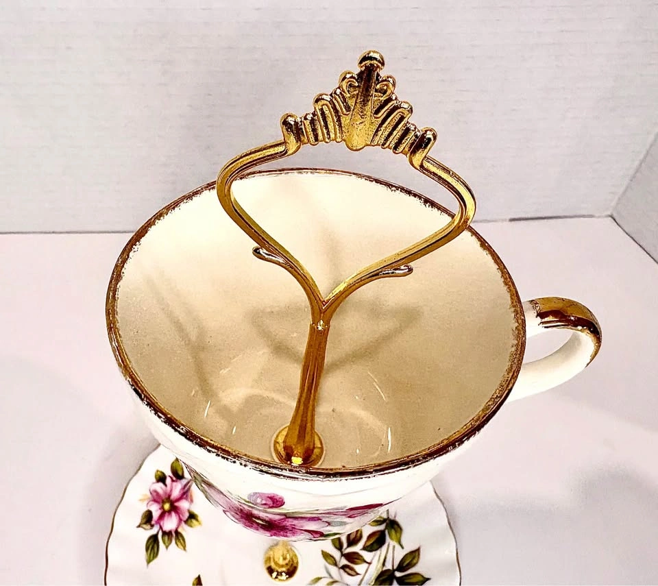 Tiered Floral Teacup and Saucer Jewelry Stand - photo 5
