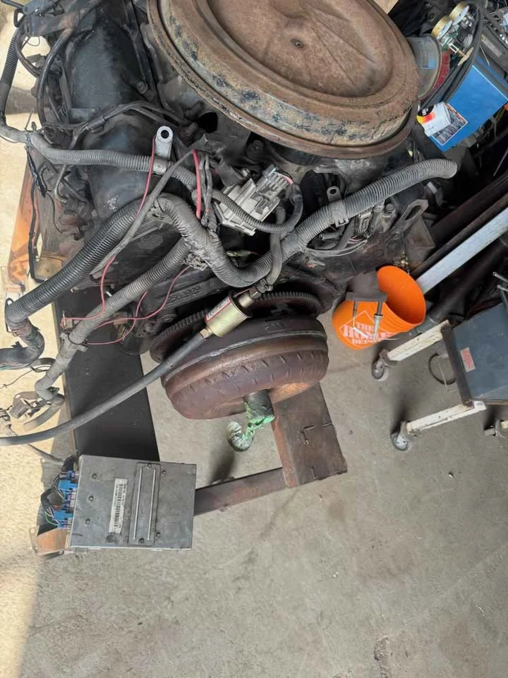 GM 6.5L Diesel V8 Engine – Complete w/ Wiring, ECM & Torque Conv - photo 5