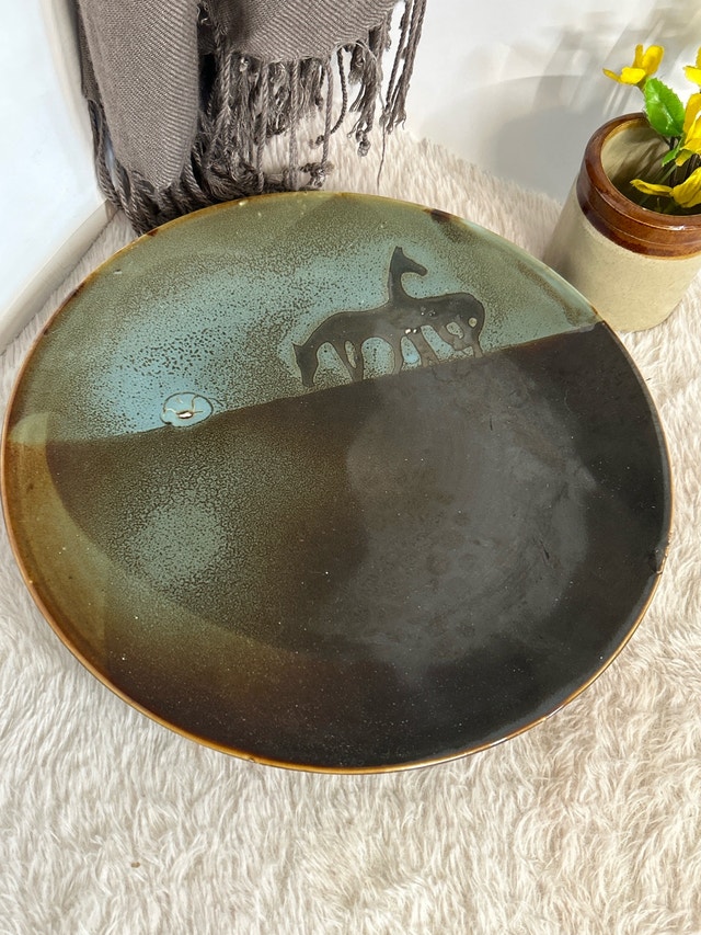 Vintage Heavy Ceramic Horse Plate 10”
