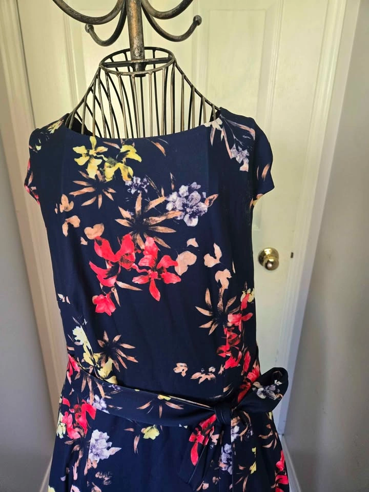 Ladies XL Occasion Dress - photo 2