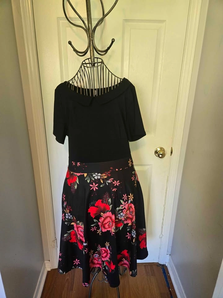 Ladies XL Dresses - photo 3