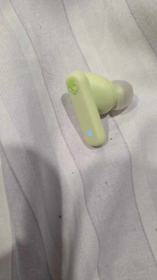 Skullcandy Wireless Earbuds Lime Green - photo 2