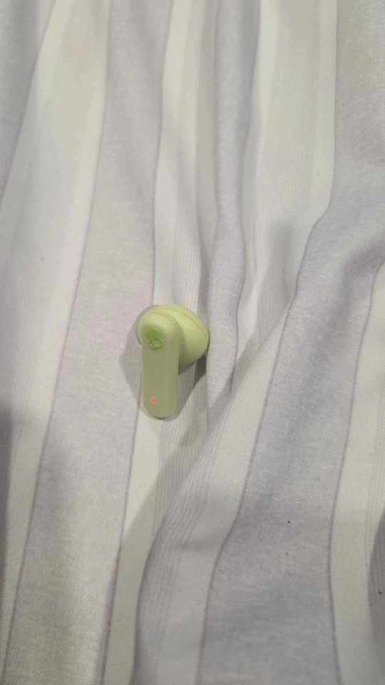 Skullcandy Wireless Earbuds Lime Green - photo 3