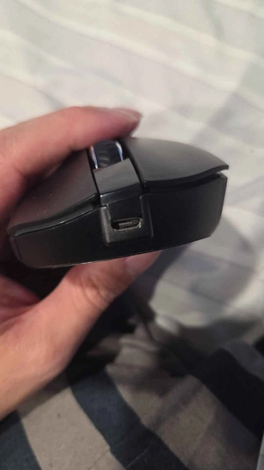 LEED'S Black Light Up Wireless Optical Mouse - photo 3