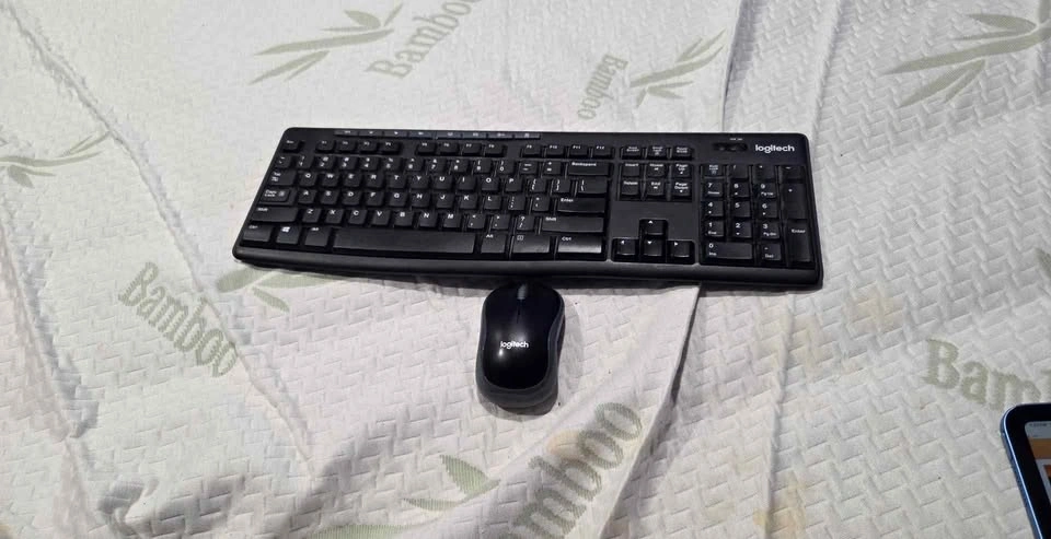 Logitech Wireless Keyboard and Mouse Combo