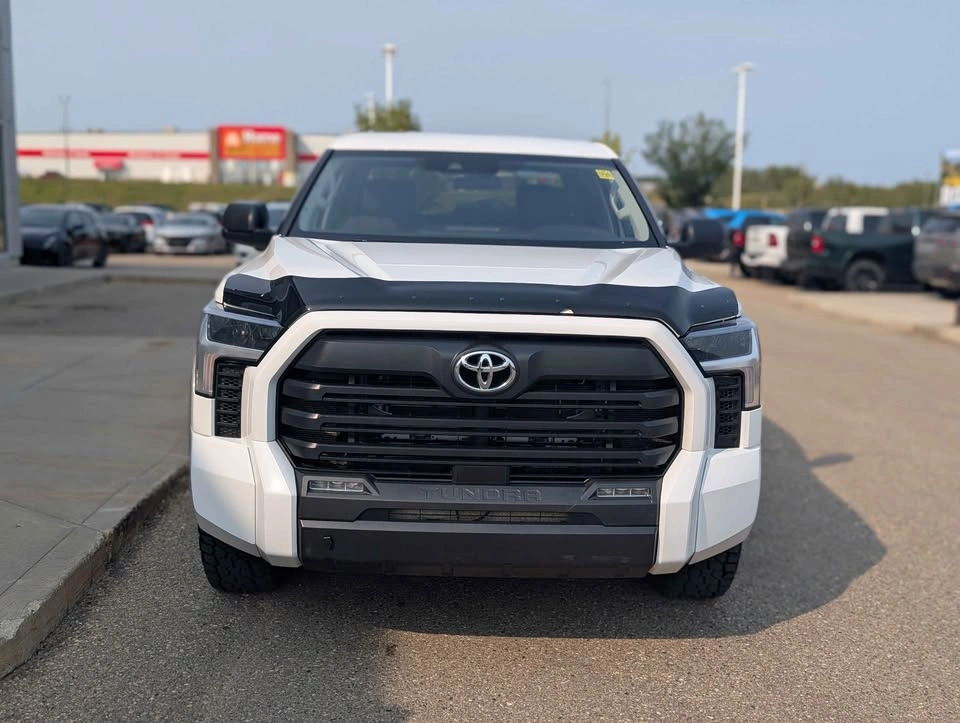 2024 Toyota Tundra - photo 2