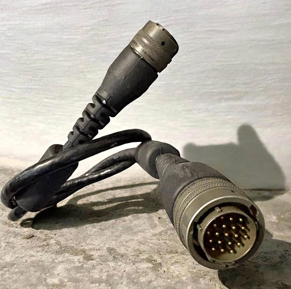 Multi-pin circular connector cable assembly
