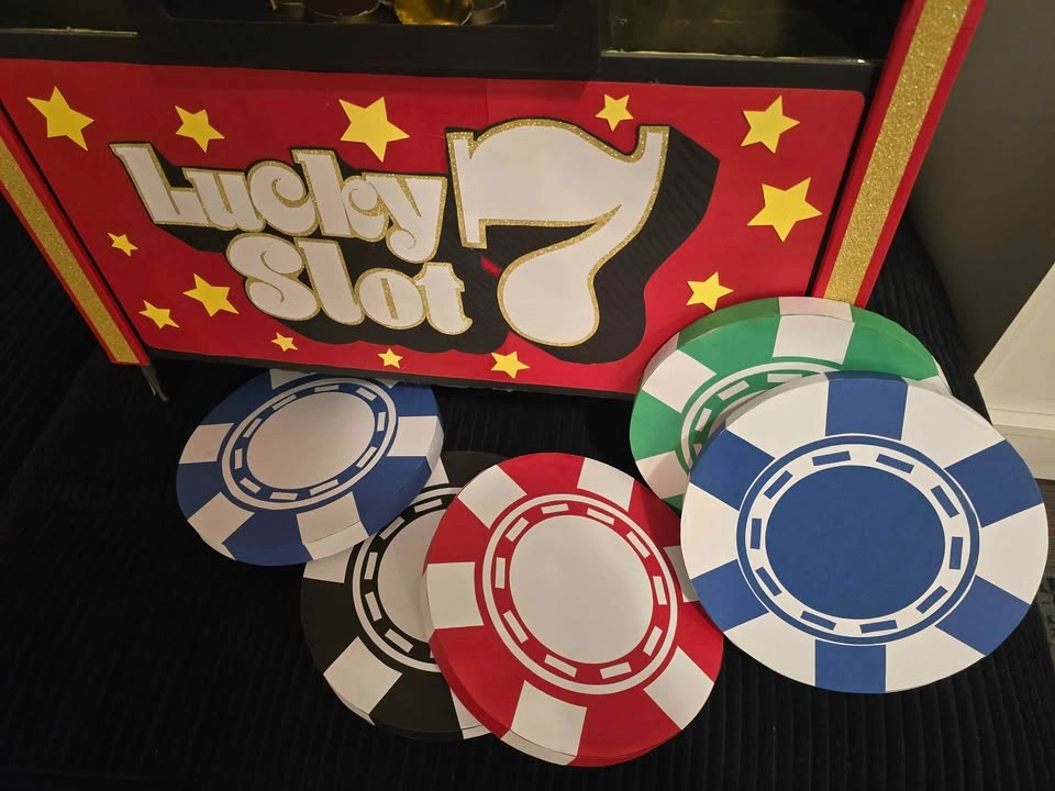 Lucky Slot 7 Casino Photo Prop Rental - photo 2