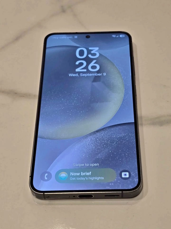 Samsung S24 - 128GB - Grey | Unlocked | Excellent Condition