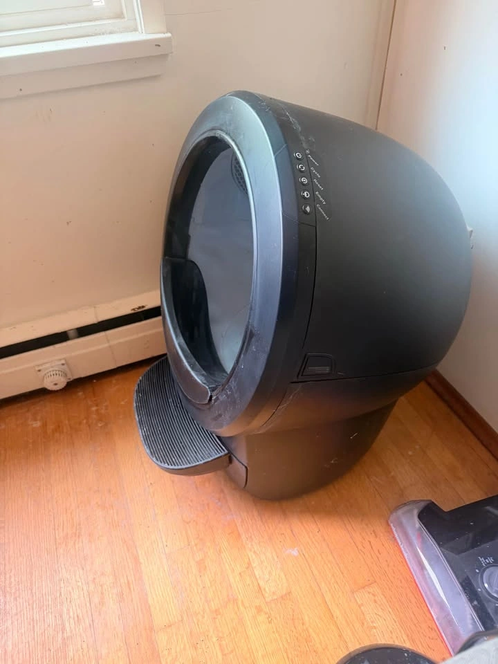 Litter Robot 4 by Whiskers- 2 years Old - photo 2