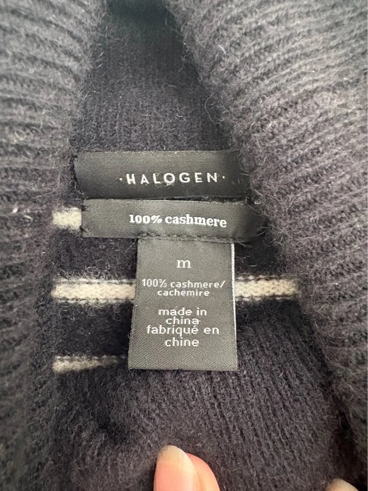 100% Cashmere Turtleneck Sweater - Size M - photo 2