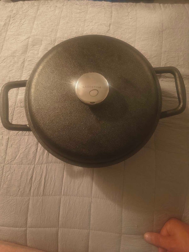 Lagostina Cast Iron Large pot