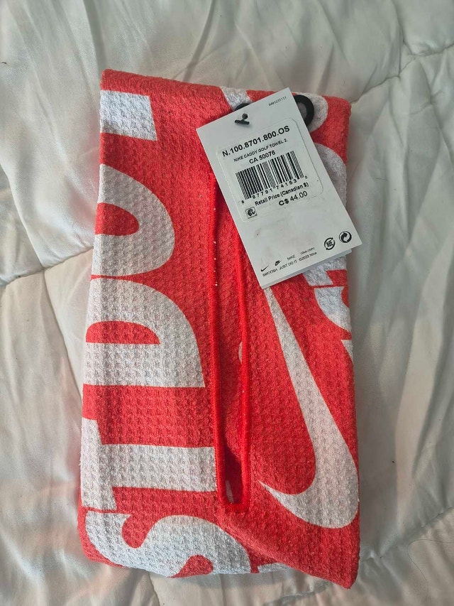 Nike Caddy Golf Towel - photo 2