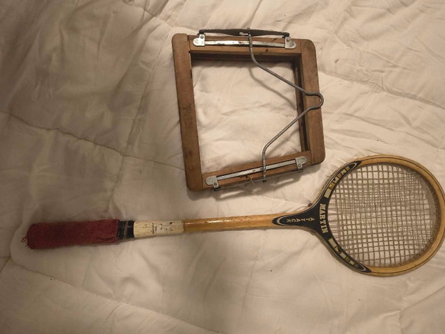 Martin Attack Vintage Wooden Tennis Racket - photo 3