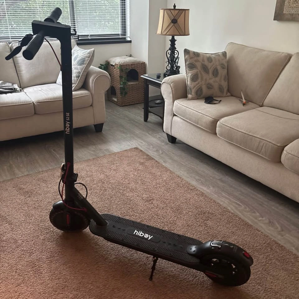 Hiboy S2 SE Electric Scooter (Comes with Charger) - photo 2