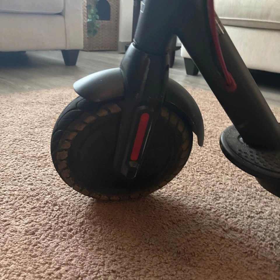 Hiboy S2 SE Electric Scooter (Comes with Charger) - photo 5