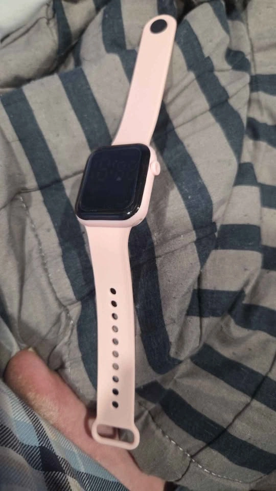 Black and Pink Smartwatches - photo 3