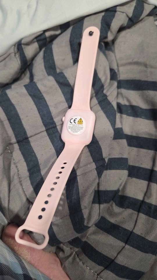 Black and Pink Smartwatches - photo 4