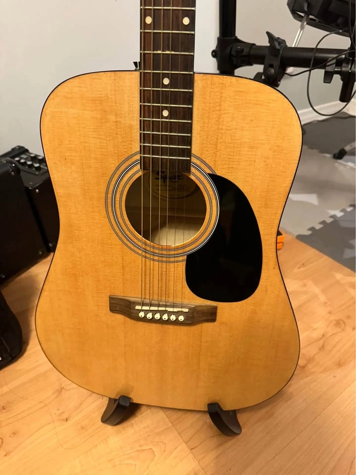 Fender Squire Guitar - photo 5